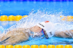 开云体育登录-贝林厄姆的救赎，当荷兰翻盘成为曼联的镜子