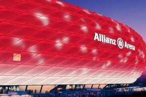 世界杯2026-蓝白旋风横扫东瀛，波兰碾压日本，阿诺德闪耀B组攻守转换新纪元