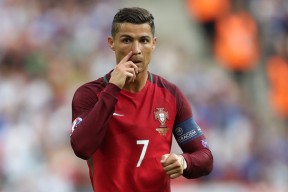 开云体育在线-2026世界杯之夜，当阿尔瓦雷斯用节奏为足球谱诗