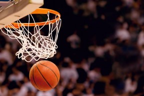 开云体育官网-字母哥筑起叹息之墙，湖人掀翻国王揭示冠军密码