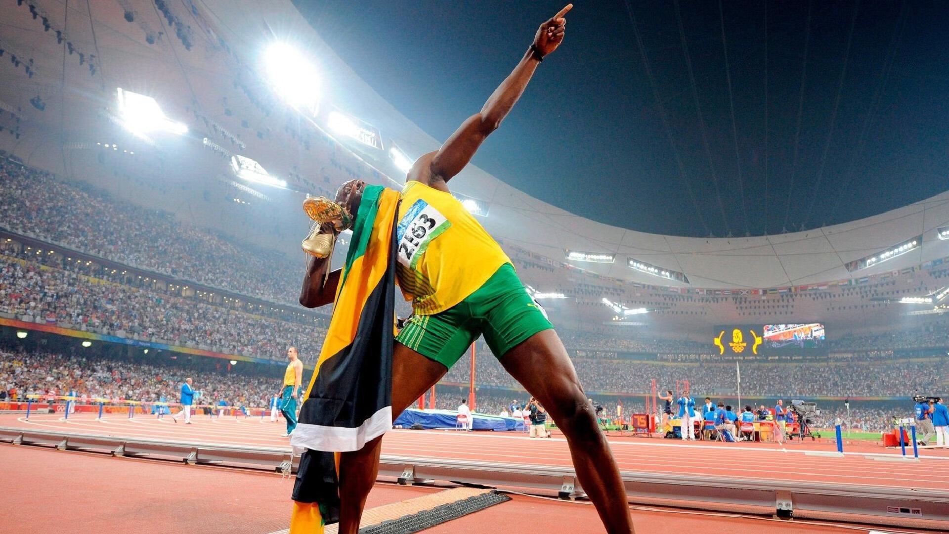 范戴克铁闸锁瑞士，哥伦比亚风暴席卷中立之地