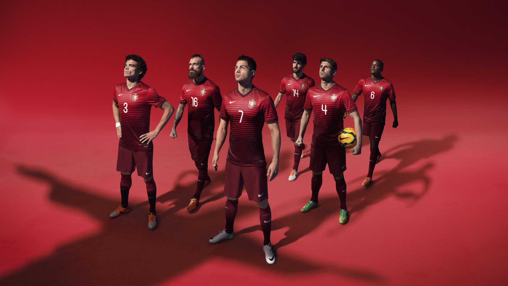 波兰正面击溃新西兰,维尼修斯在西决生死战接管比赛,体育叙事中的小国与新王