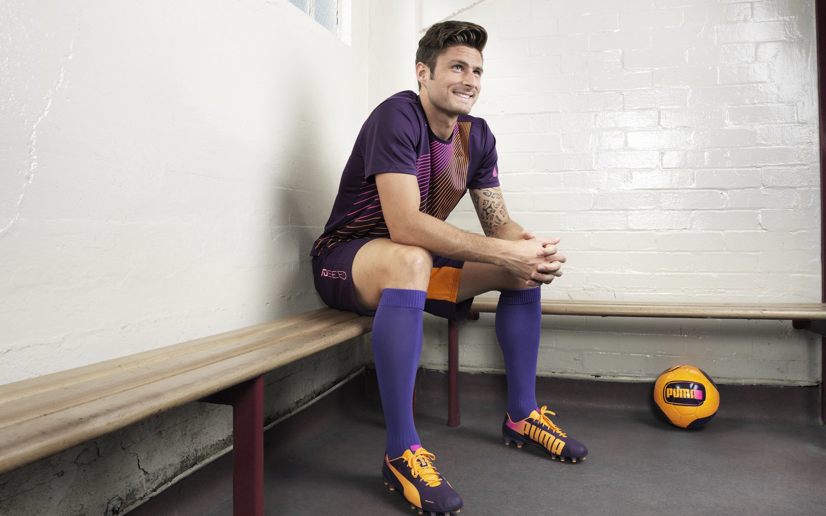 三笘薰成为胜负手，突尼斯鏖战亚特兰大背后的足球全球化新叙事